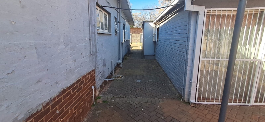 10 Bedroom Property for Sale in Universitas Free State